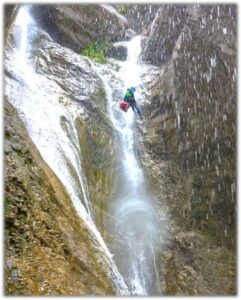 GIE- Curs de descens de canyons i engorjats II