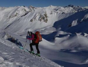 Monogràfic de Tècniques alpines per a l'esquí de muntanya