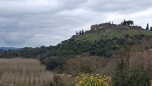 Matinal: Volta per Hostalric + visita guiada al castell.